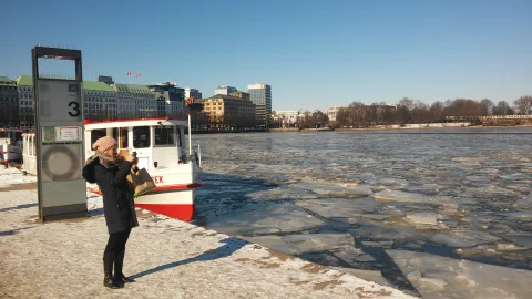 Winter  Alster Hamburg Goldbek Alsterdampfer
